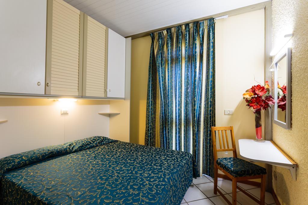Arcobaleno Village Marina Di Bibbona Room photo